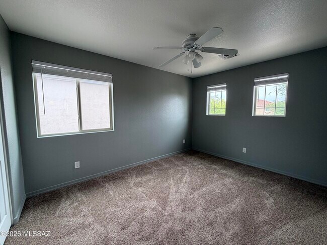 Building Photo - 37 W Camino Rancho Palomas