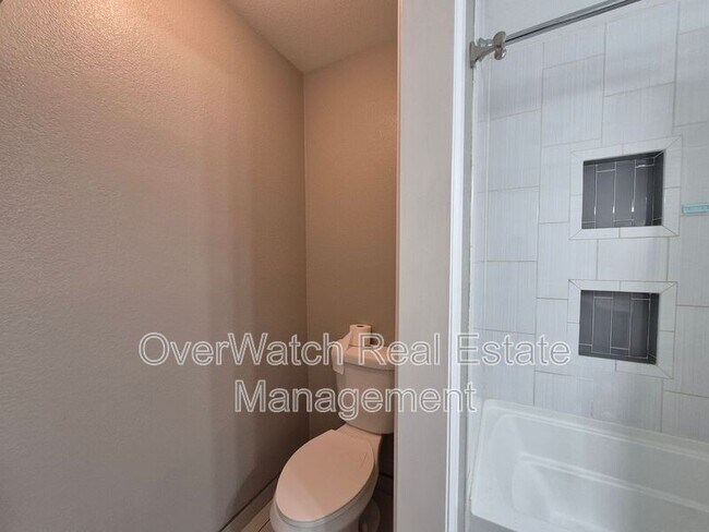 Building Photo - 6133 Prosperity Dr