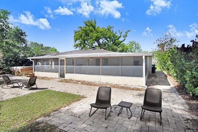 Building Photo - 6703 N River Blvd