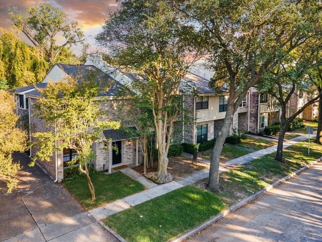 Building Photo - 6721 Belmont St