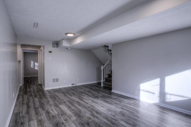 Building Photo - 3403 Henery Rd