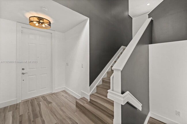 Building Photo - 3110 NE 210th Terrace