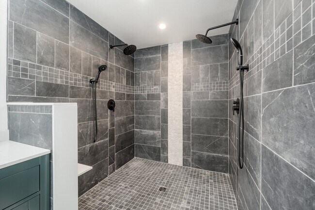 oversized double shower. instant hot water heater - 26539 E Shore Pl