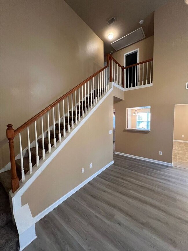 Building Photo - !!!WARNING: AVOID SCAMS CONFIRM RENTAL AT ...