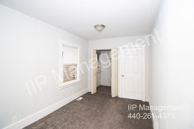 Building Photo - UPDATED 1 BEDROOM UNIT IN THE HEART OF TRE...