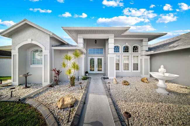 Building Photo - 5918 NW Hann Dr