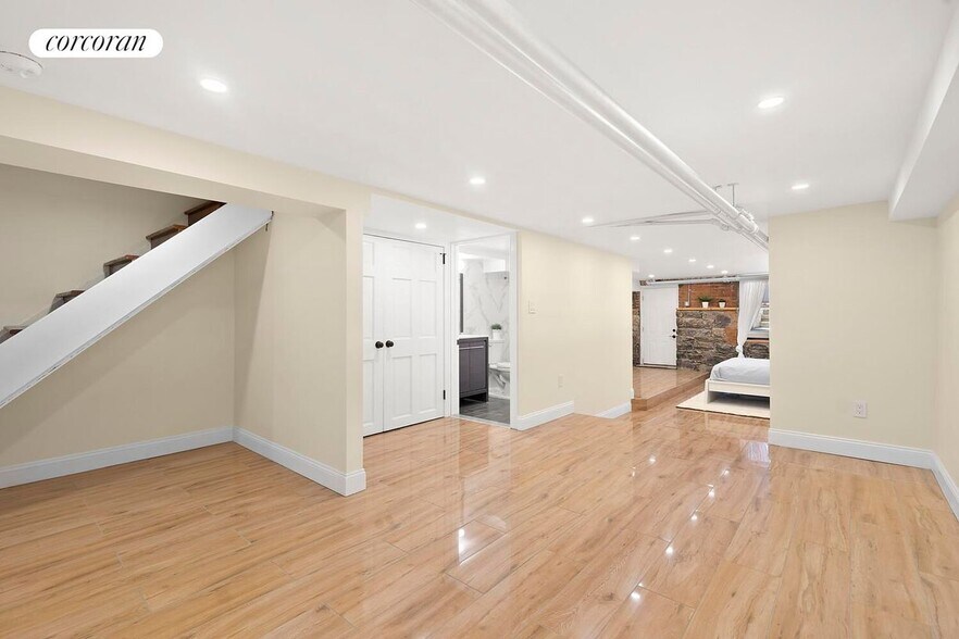 Building Photo - 448 Prospect Ave