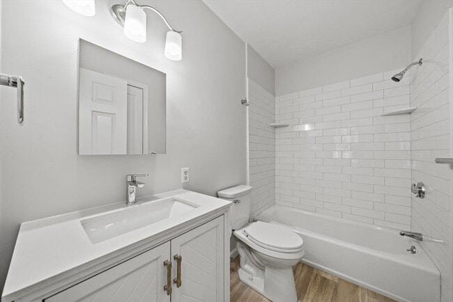 Building Photo - 1 Salem St