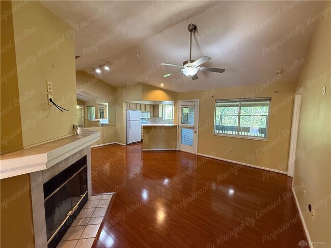 Building Photo - 1147 Captains Bridge