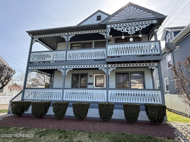 Primary Photo - 131 Broad St