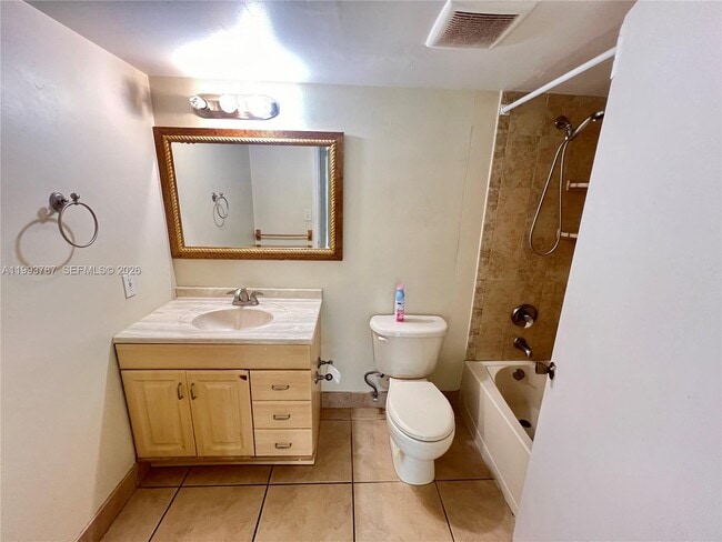 Building Photo - 530 S Park Rd