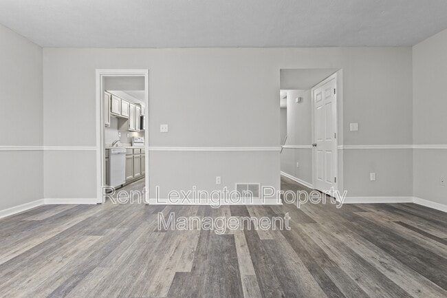 Building Photo - 1658 Foxhaven Dr