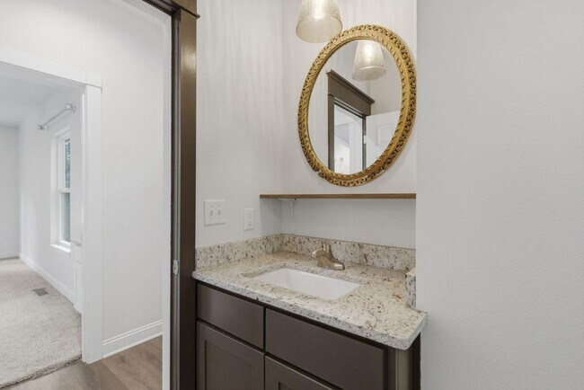 Building Photo - Updated 4-bedroom, 2-bath home in the Rountree neighborhood