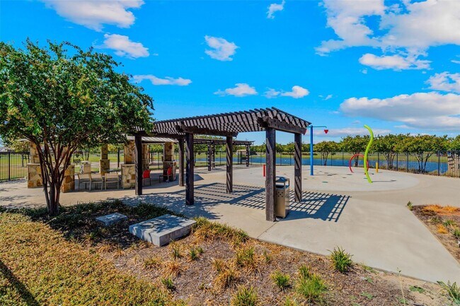 Building Photo - 803 Rustic Way