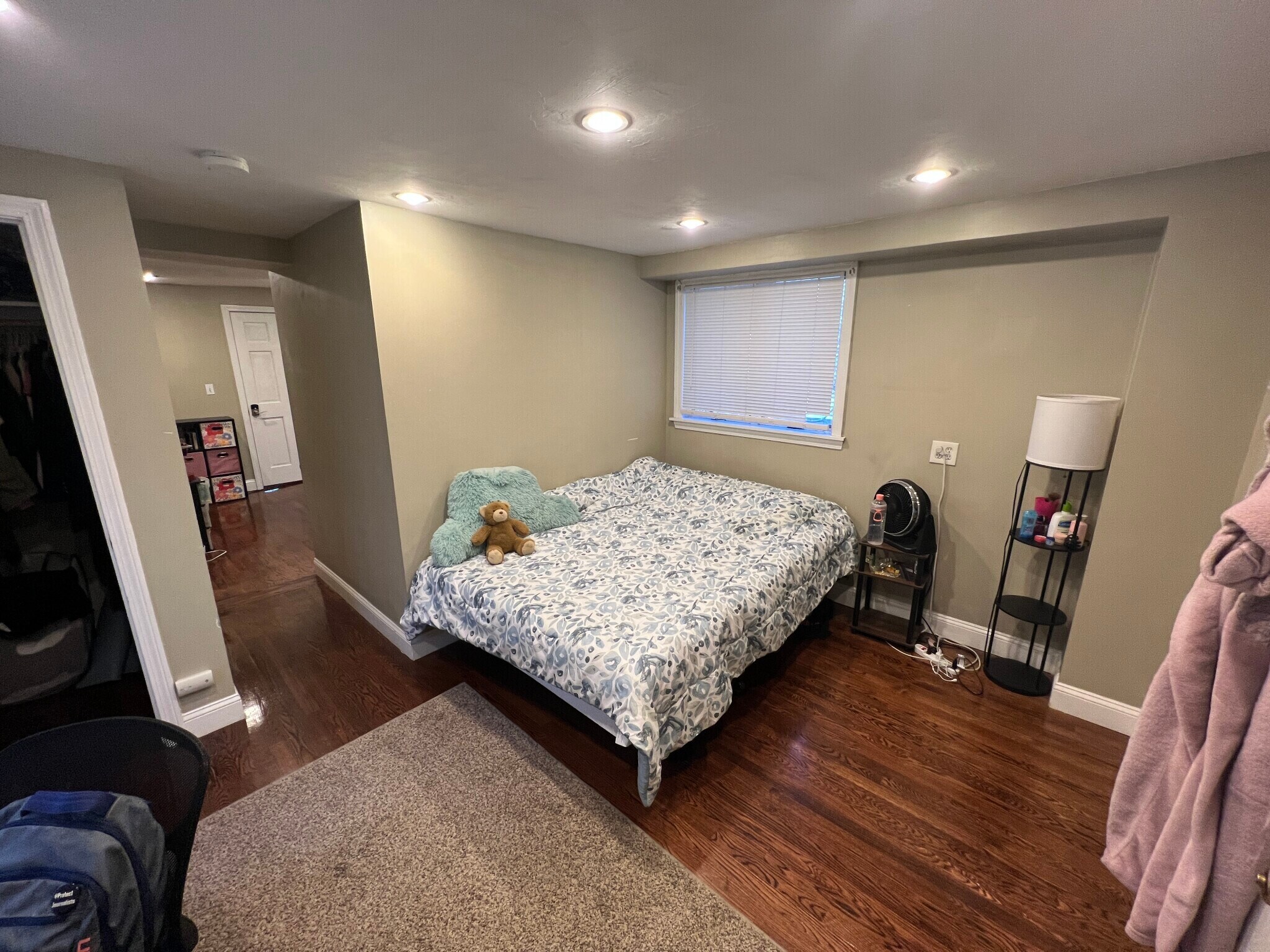 Building Photo - 735 Somerville Ave