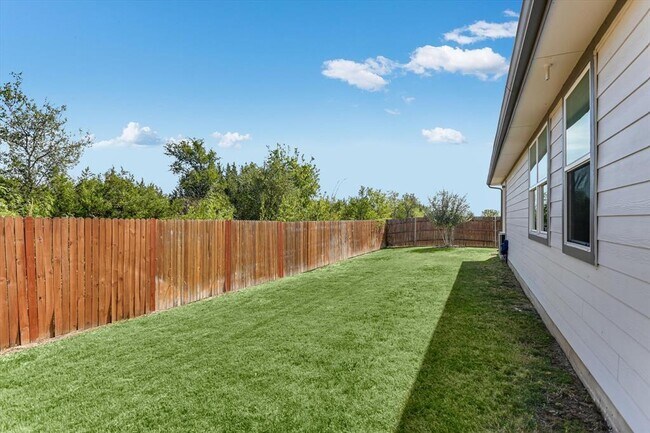 Building Photo - 14409 Cantarra Dr