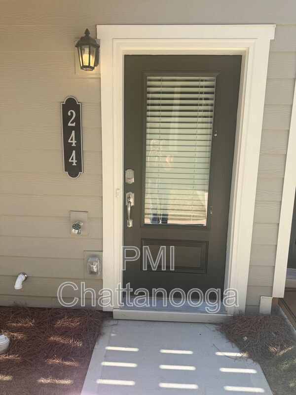 Building Photo - 244 Asbury Oak Ln