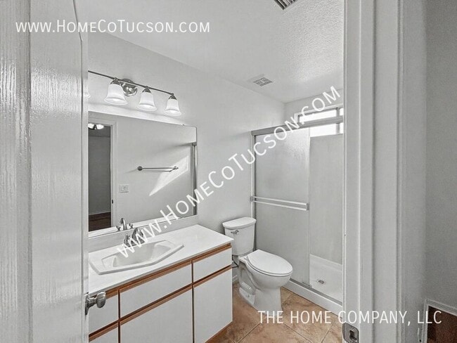 Building Photo - 7117 W Amarante Dr