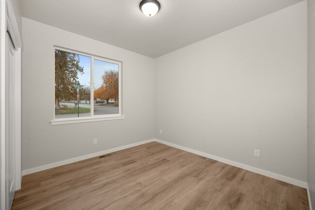 Building Photo - 3BR / 2BA New Construction Low Maintenance Single Family Home