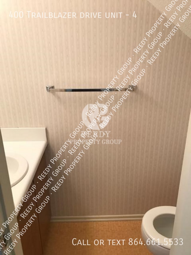 Building Photo - 400 Trailblazer Dr