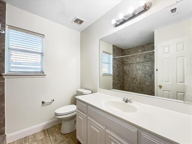 Building Photo - 2328 Heads And Tails Ln