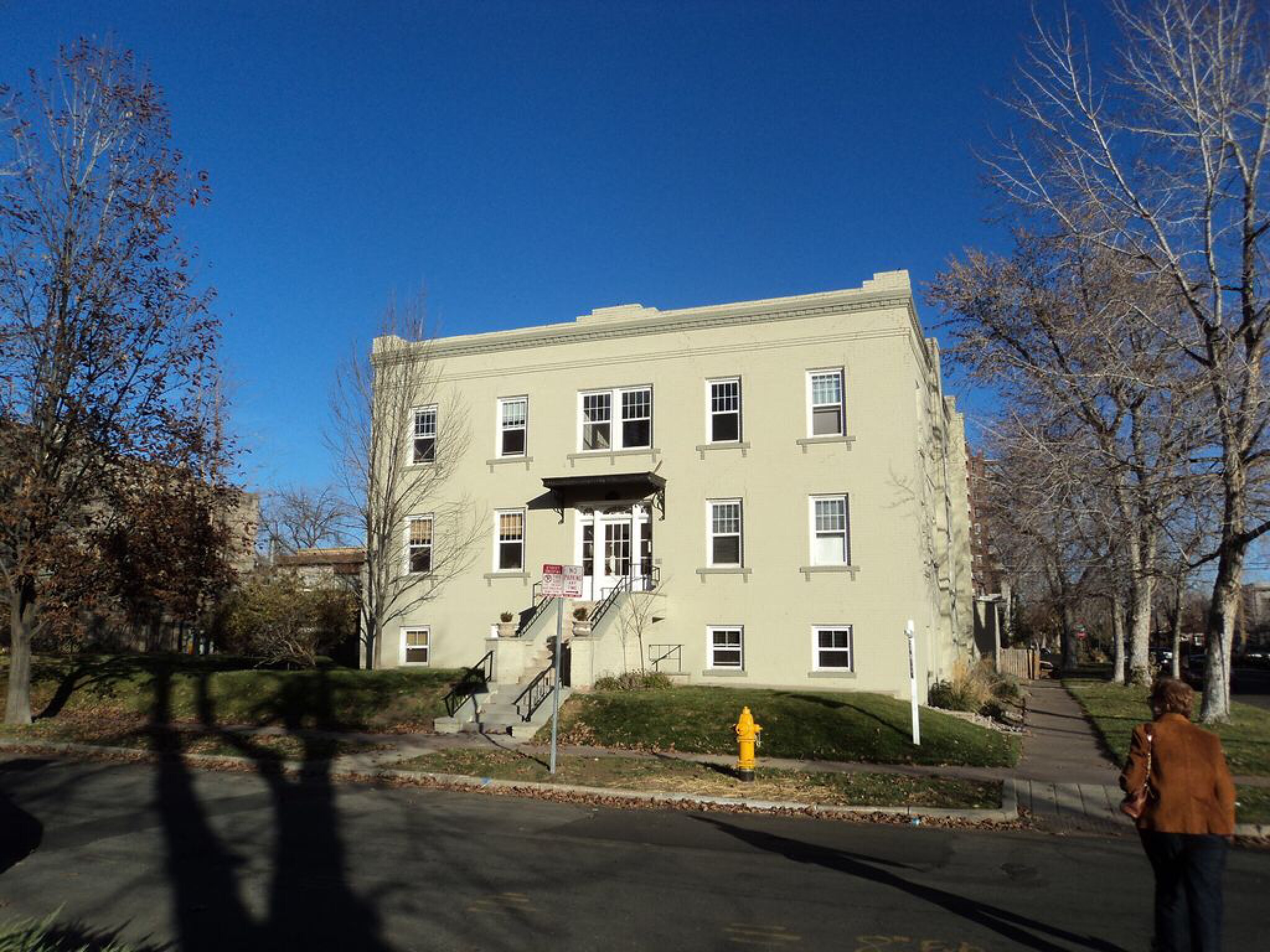 Building Photo - 504 N Pearl St