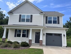 Building Photo - 136 Tang Cir