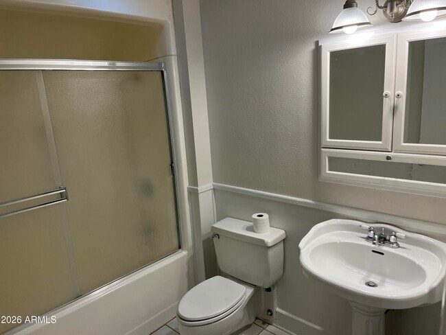 Building Photo - 10645 W Sequoia Dr