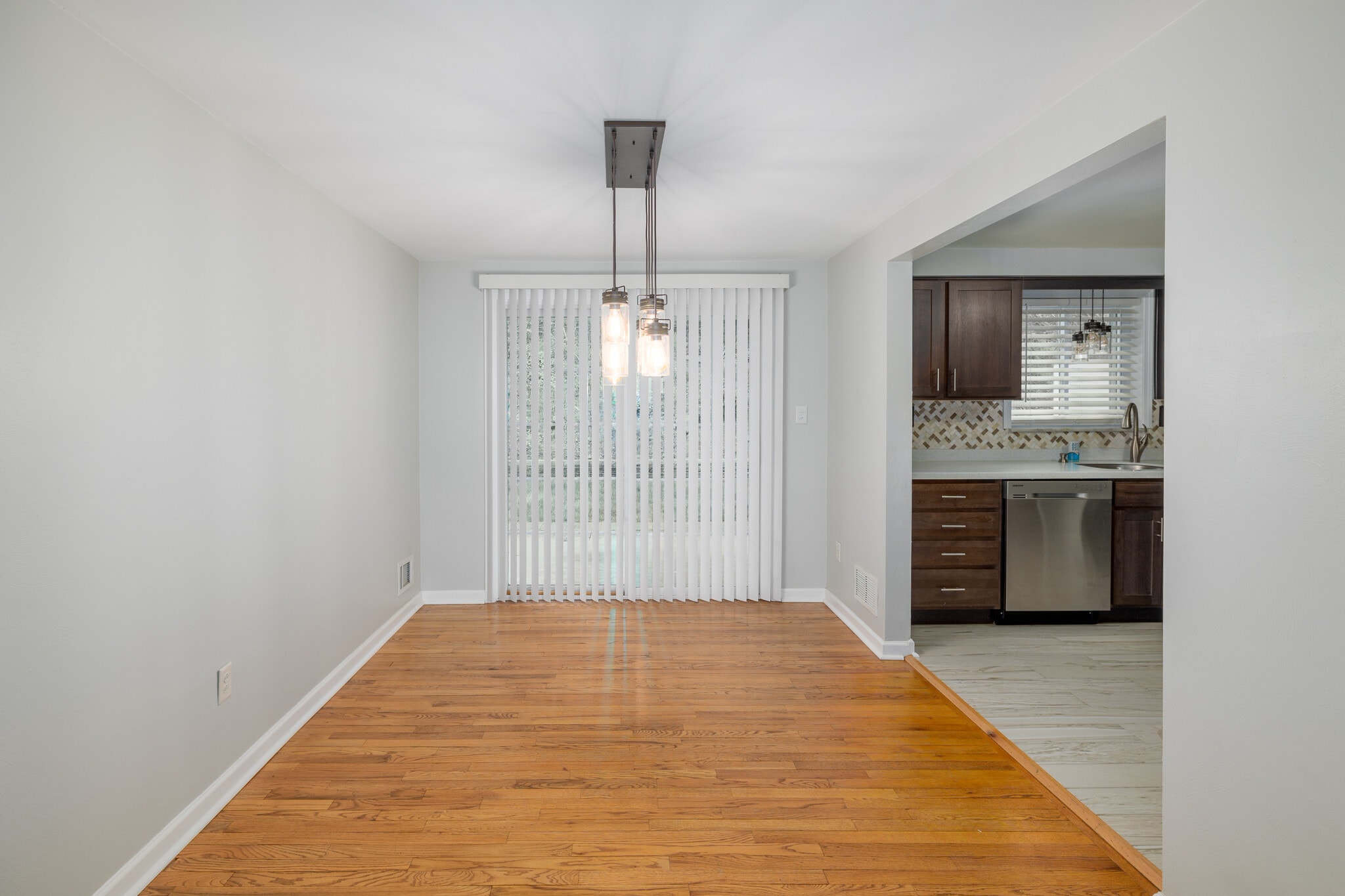 dining room - 108 Preston Dr