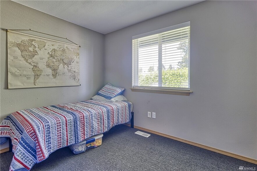 3rd Bedroom - 729 3rd Ave NW