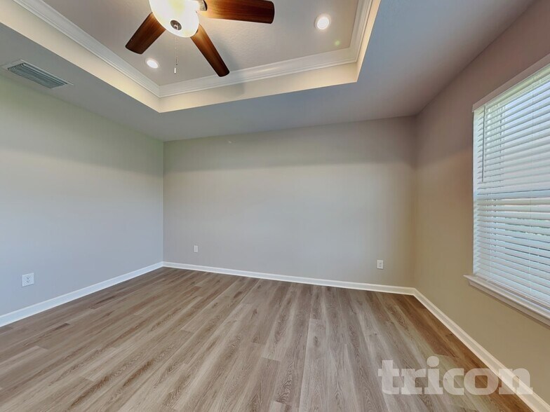 Building Photo - 11126 Daybreak Glen