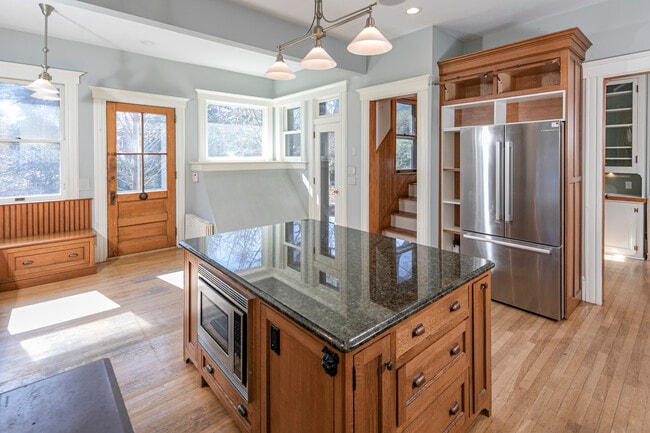 Building Photo - 54 Hodge Rd