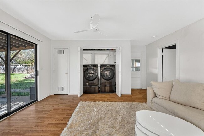 Building Photo - 609 Fletcher St