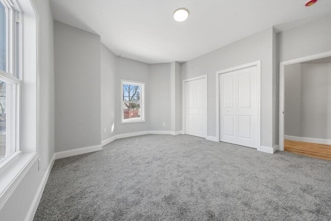 Building Photo - 1 Clough St