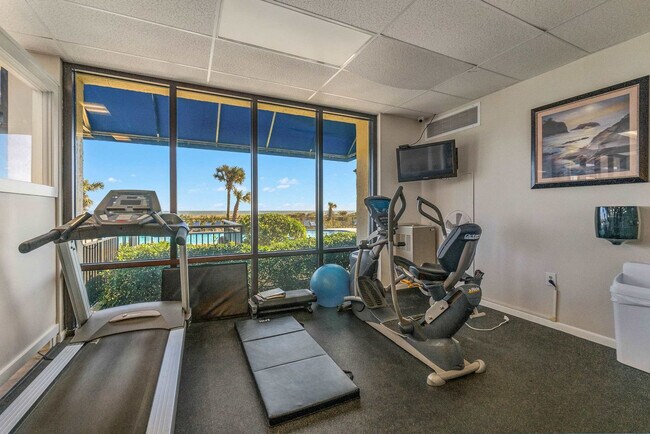 Building Photo - 6240 A1A S