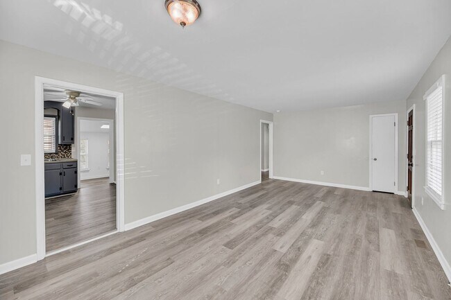 Building Photo - 2 Bedroom, 1 Bath Home in Air Habor of Wes...