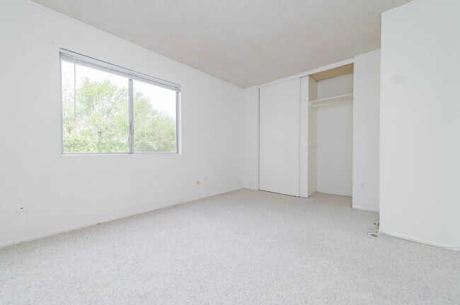 Building Photo - 2533 Colgate Way