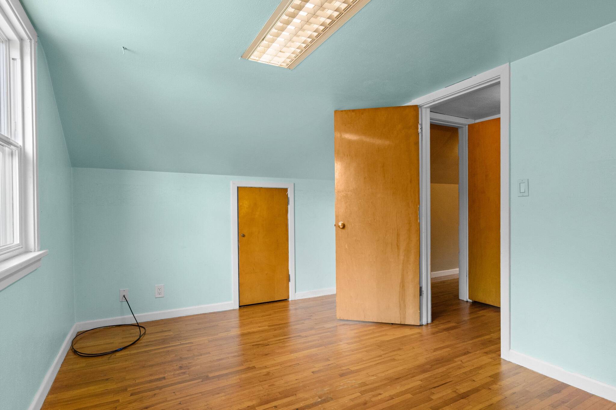 Building Photo - 644 Avenue F