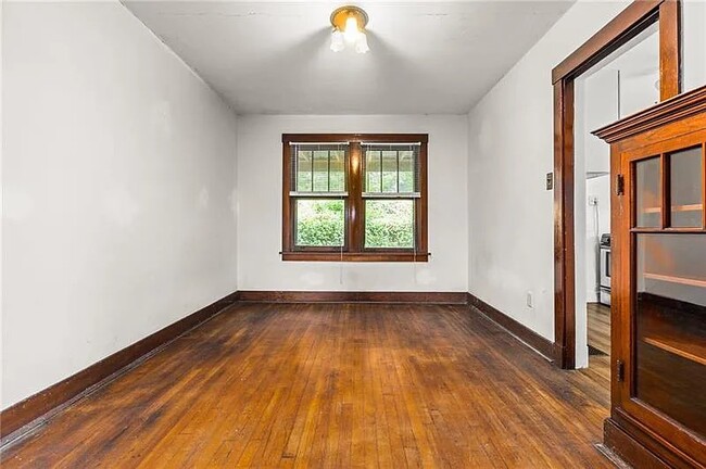 Dining Room - 3011 Pyramid Ave