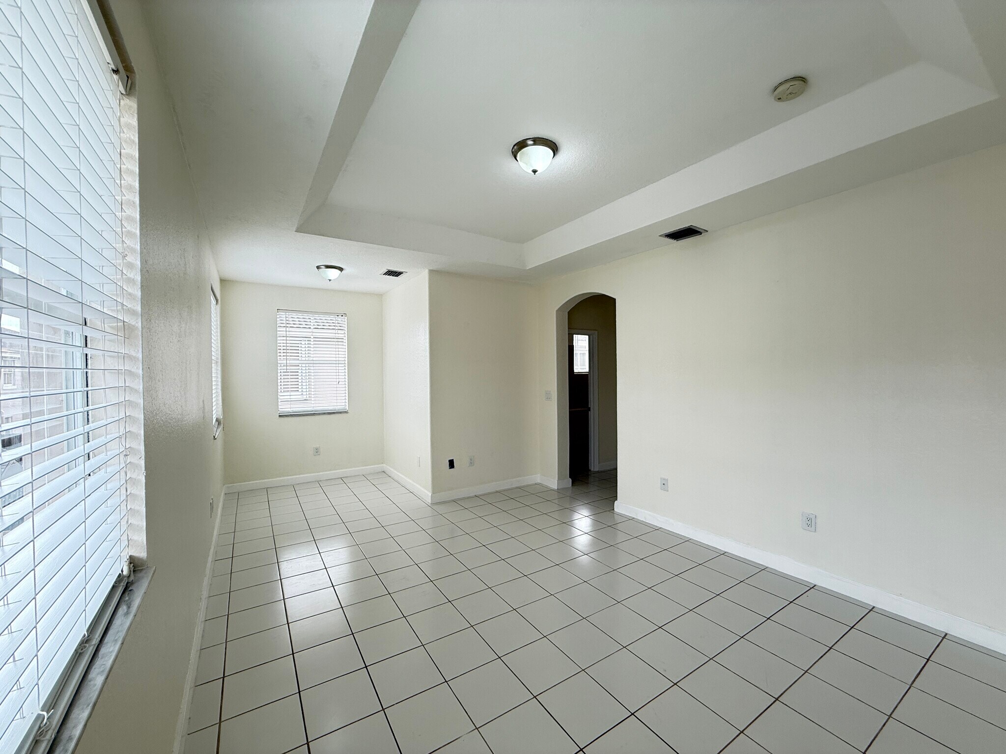 Building Photo - 15131 SW 23rd Ln