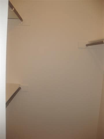 Building Photo - 2610 Lakehill Ln