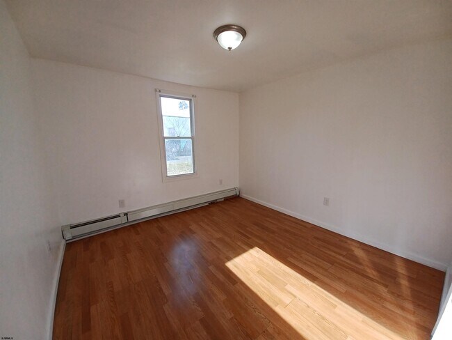 Building Photo - 322 N Tennessee Ave