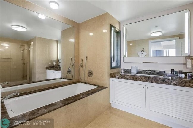 Building Photo - 1 N Fort Lauderdale Beach Blvd