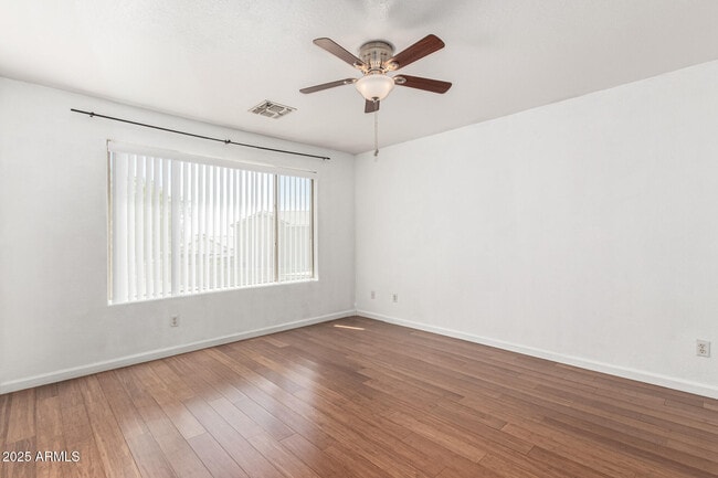 Building Photo - 12823 W Ash St
