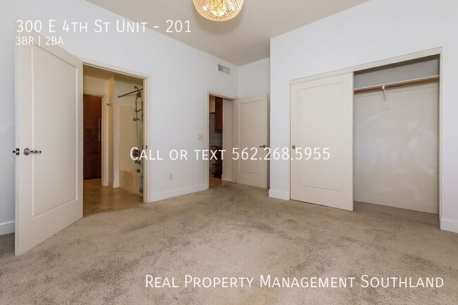 Building Photo - Spacious Condo in Downtown Long Beach!