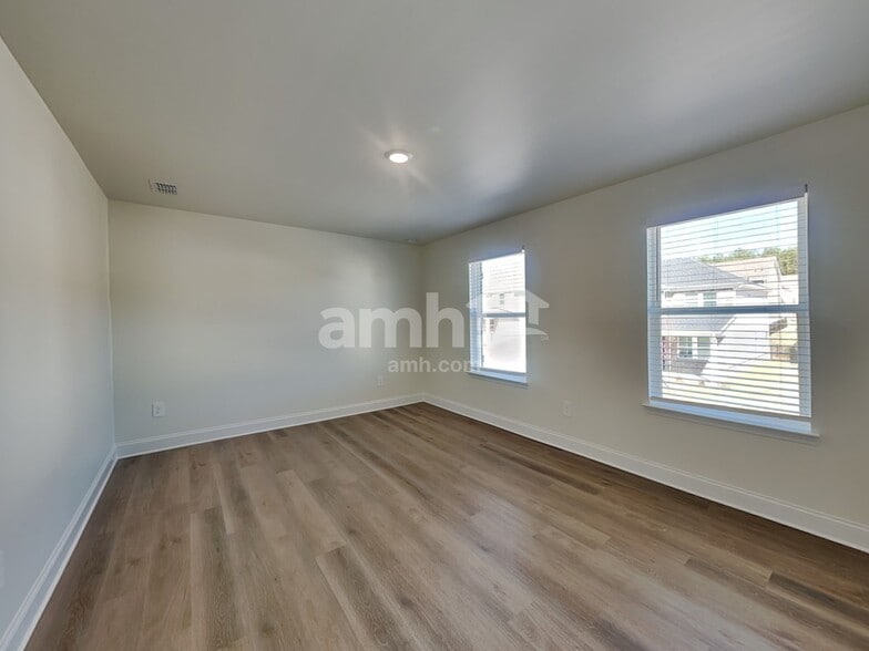 Building Photo - 3555 Shane Hill Rd SW