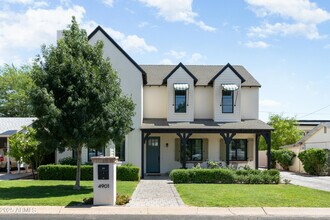 Building Photo - 4901 E Amelia Ave