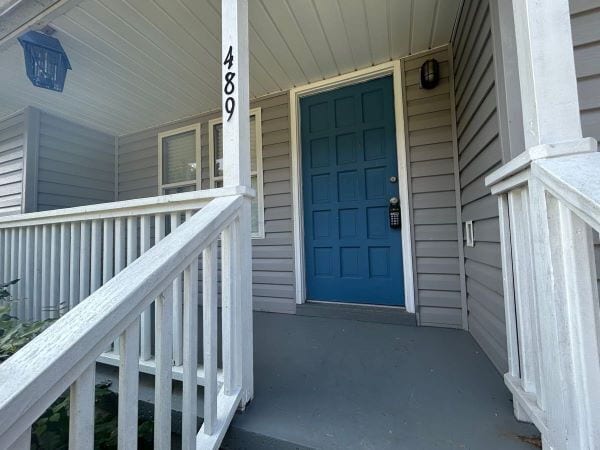 Building Photo - 489 W Outer Dr