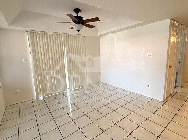 Building Photo - 1211 N Miller Rd
