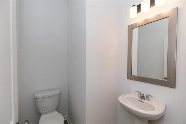 Building Photo - 2247 Braystone Ln